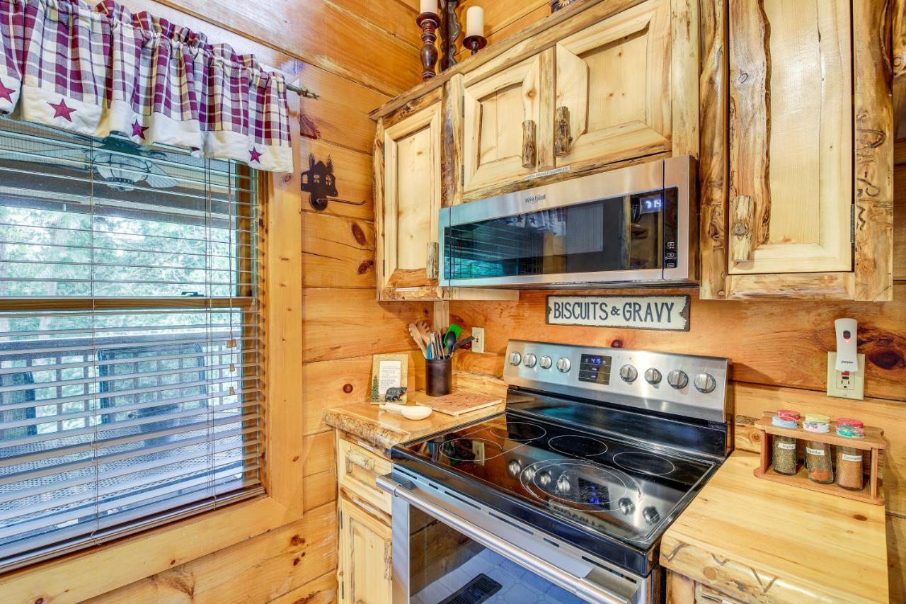 Sevierville Cabin With Wraparound Deck And Lake Access Εξωτερικό φωτογραφία