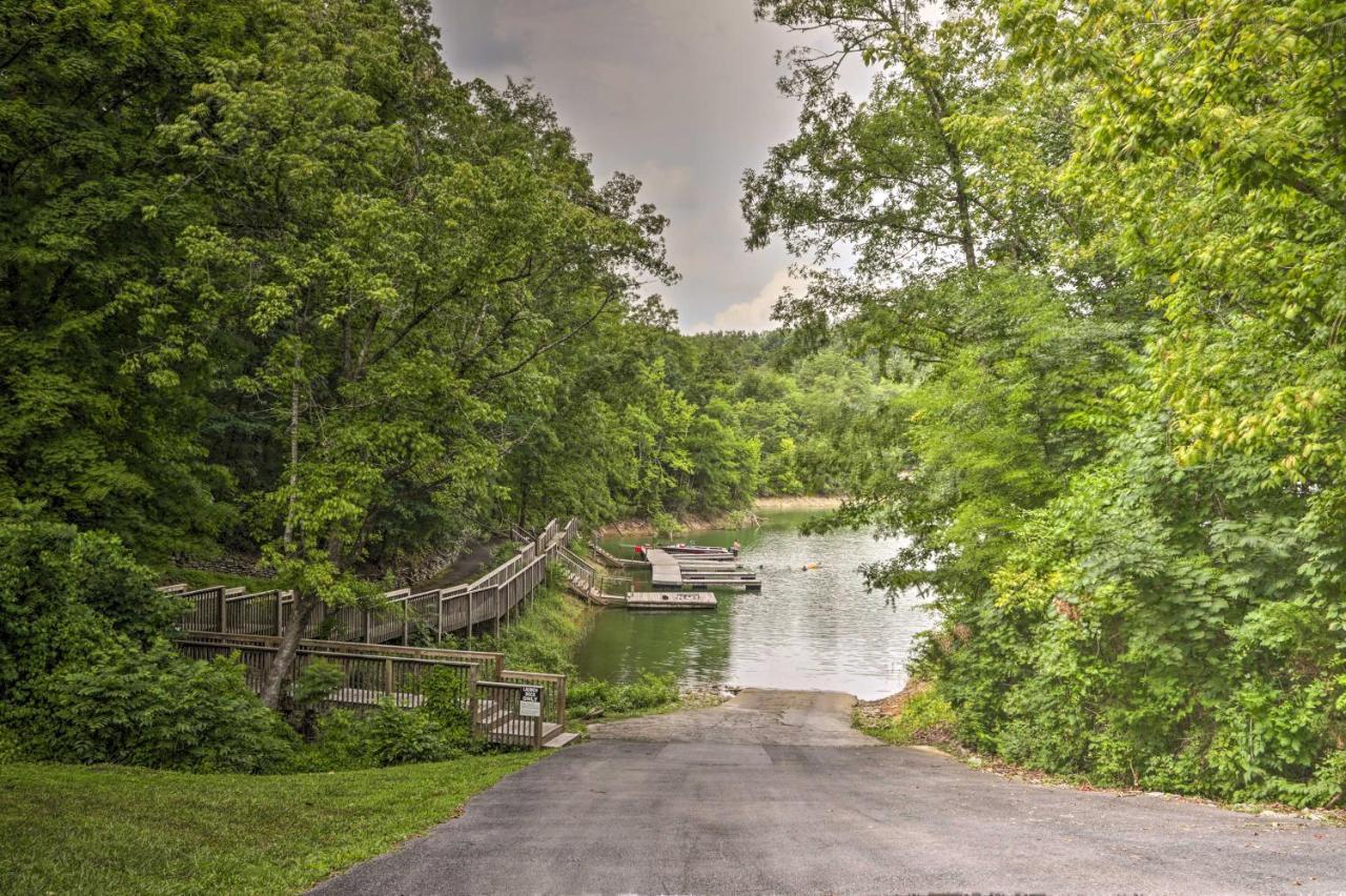 Sevierville Cabin With Wraparound Deck And Lake Access Εξωτερικό φωτογραφία