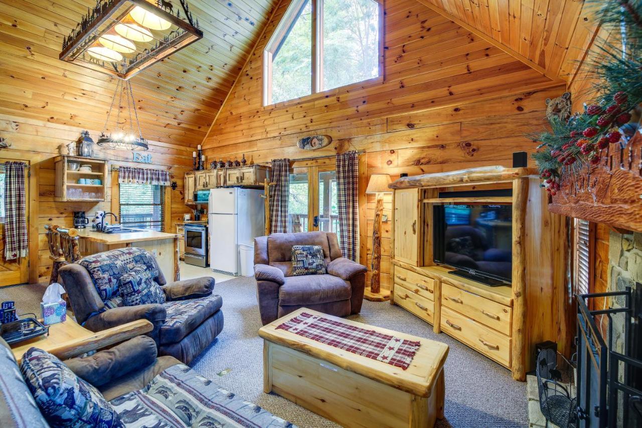 Sevierville Cabin With Wraparound Deck And Lake Access Εξωτερικό φωτογραφία