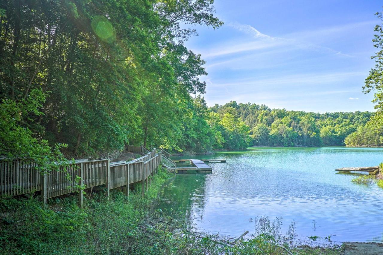 Sevierville Cabin With Wraparound Deck And Lake Access Εξωτερικό φωτογραφία