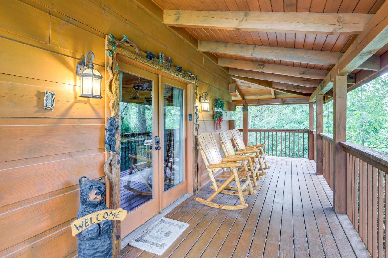 Sevierville Cabin With Wraparound Deck And Lake Access Εξωτερικό φωτογραφία